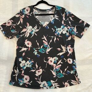 Lane Bryant Floral V-Neck T-Shirt, Dark Charcoal Grey, size 18/20